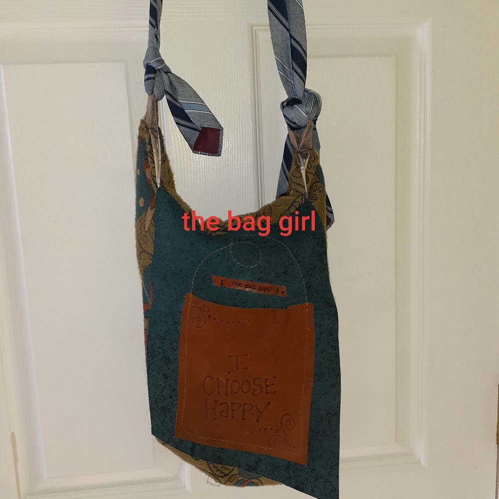 Purses - Picture 6 of 8